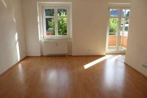 Echt schick! - Tolle 2-Raum mit Balkon, Laminat, Bad mit Fenster, PKW-Stellplatz – Clausstr. 109, 9126 Lutherviertel, Chemnitz – Vorschaubild 1