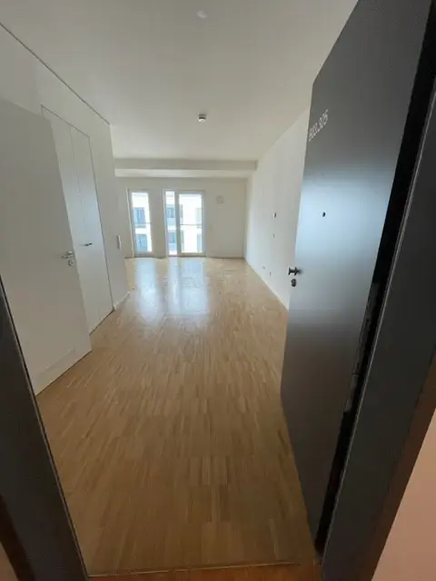 Modernes Studentenapartment mit Einbauküche - Photo 1