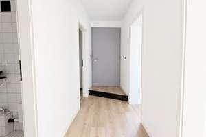7548 - Renovierte 2-Zimmerwohnung mit Loggia nähe Günther-Klotz-Anlage! – Die vollständige Adresse der Immobilie erhältst du vom Anbieter., 76135 Südweststadt, Karlsruhe – Vorschaubild 11
