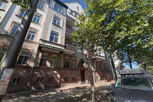 Stilvolle 3-Zimmer-Altbauwohnung mit Parkett, Stuck & zwei Bädern – sofort bezugsfrei