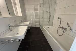 Lage, Lage, Hölderlinplatz! 3-Zimmer-Wohnung mit Neubau-Standard – 70193 Hölderlinplatz, Stuttgart – Vorschaubild 8