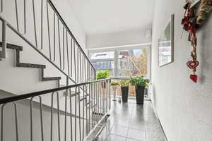 Raumwunder 3-Zimmer-Dachgstudiowohnung mit Carport – clever geschnitten - idealer Einstieg! – Die vollständige Adresse der Immobilie erhältst du vom Anbieter., 88400 Biberach an der Riß – Vorschaubild 2