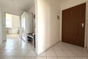 Sonnige Dachgeschosswohnung mit besonderem Flair – Die vollständige Adresse der Immobilie erhältst du vom Anbieter., 81375 Neuhadern, München – Vorschaubild 9