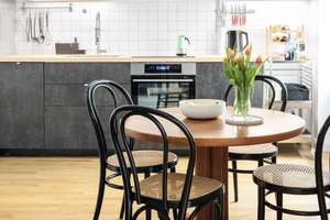 Altbauwohnung mit großer Terrasse in ruhiger Innenhoflage nahe Ringbahn/U5 – provisionsfrei – Schreinerstraße 32, 10247 Friedrichshain, Berlin – Vorschaubild 2