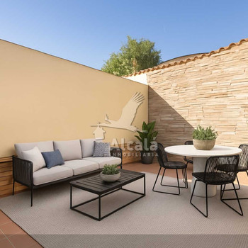 VERKAUF EINER ERDGESCHOSSWOHNUNG MIT TERRASSE UND STELLPLATZ
