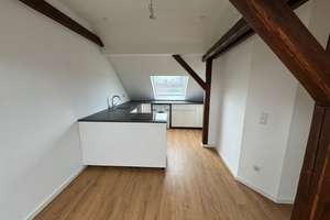 Neuwertige  2-Z. Whg. inkl. EBK & WM in Köln-Gremberghoven