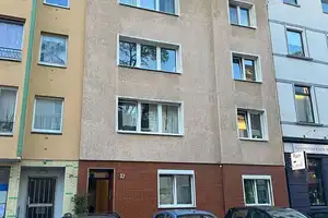 Urbaner Wohnkomfort in Düsseldorf: 3-Zimmer-Wohnung mit Balkon in gefragter Lage – Weseler Strasse 37, 40239 Düsseldorf – Vorschaubild 3