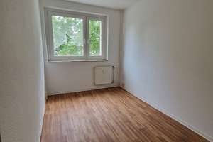 Zu vermieten - großer Balkon und offene Küche! – Bernhard-Kellermann-Str. 13, 39120 Leipziger Straße, Magdeburg – Vorschaubild 4