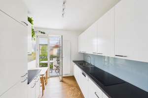 Bezugsfrei in zentraler Lage: Großzügige 4-Zimmer-Wohnung mit Balkon in der Zellerau – 97082 Zellerau, Würzburg – Vorschaubild 3
