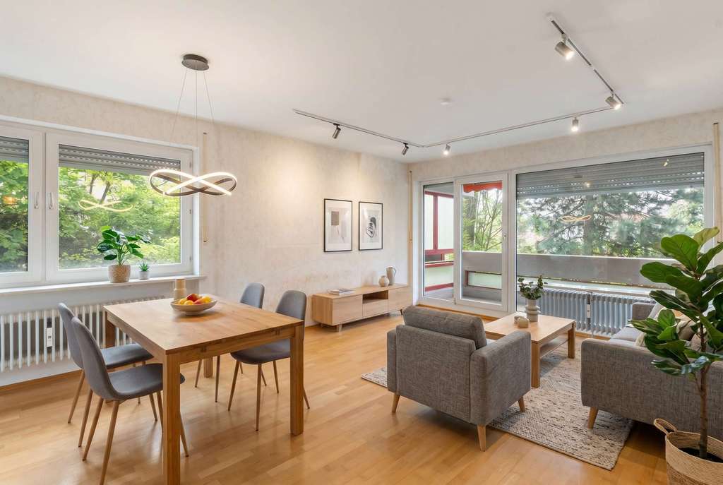 Immobilie in Augsburg - Gut geschnittene 2-ZKB-Wohnung mit Potential in A.-Pfersee! Kauf gegen Gebot - Bild 1