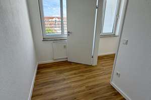 Ideal für Singles - helle 1,5 Zimmer-Wohnung mit Weitblick in Hannover -Vahrenwald. – Karl-Imhoff-Weg 26, 30165 Vahrenwald, Hannover – Vorschaubild 5