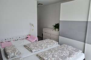 Sonnige, barrierefreie 3-Zimmer-Wohnung mit Einbauküche und Süd-Loggia in Perlach, München – Sammy-Drechsel-Straße 31, 81737 Altperlach, München – Vorschaubild 10