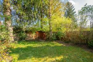AIGNER - Traumhafte 3-Zimmer-Wohnung mit eigenem Gartenanteil – Die vollständige Adresse der Immobilie erhältst du vom Anbieter., 81249 Lochhausen, München – Vorschaubild 11