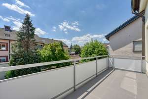 +++ zentral & ruhig - sonniger Süd-Balkon - hochwertig modernisiert - EBK-Übernahme möglich +++ – Melchiorstraße 9, 70439 Stammheim-Süd, Stuttgart – Vorschaubild 4