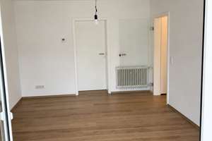 Helle 4-Zimmer-Wohnung mit Balkon in der oberen Elberfelder Südstadt – Die vollständige Adresse der Immobilie erhältst du vom Anbieter., 42119 Elberfeld, Wuppertal – Vorschaubild 5