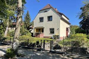 Einfamilienhaus mit viel Potenzial in Berlin-Frohnau – 659 m² Grund