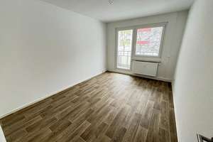 6-Raum-Etagenwohnungg mit 2 Bädern und 2 Balkonen – Albert-Köhler-Str. 55, 9122 Morgenleite, Chemnitz – Vorschaubild 4