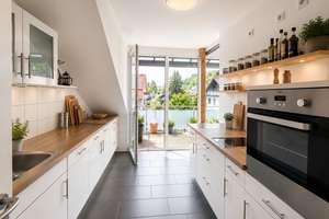 Top gepflegtes Mehrfamilienhaus in Freiburg-Ebnet – Die vollständige Adresse der Immobilie erhältst du vom Anbieter., 79117 Ebnet, Freiburg im Breisgau – Vorschaubild 4