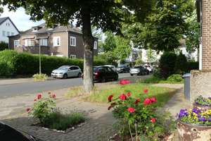 Wohnen und Leben mit Ambiente in Villa am Schloss Benrath / Exquisite living near Benrath Castle