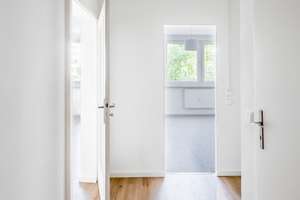 Ruhige 2-Zimmer-Wohnung mit Blick ins Grüne in zentraler Lage – Die vollständige Adresse der Immobilie erhältst du vom Anbieter., 10179 Mitte (Ortsteil), Berlin – Vorschaubild 6