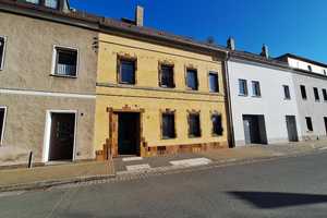!!! Reihenhaus mit Potential in Glauchau !!! – Wehrstraße 6, 8371 Zwickau (Kreis) – Vorschaubild 1