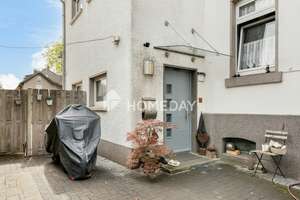 Charmantes Reihenhaus mit großem Grundstück und viel Potenzial – Die vollständige Adresse der Immobilie erhältst du vom Anbieter., 46240 Eigen, Bottrop – Vorschaubild 4