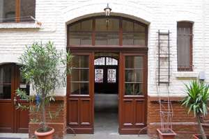 2 Zimmerwohnung, Bad, Küche und Diele in Wiesbaden-Mitte – Steingasse 13, 65183 Mitte, Wiesbaden – Vorschaubild 1