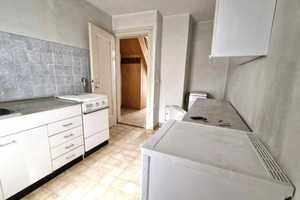 Tolles Haus mit großem Garten, zwei Garagen und viel viel Platz! – Reutlingen (Kreis) – Vorschaubild 8