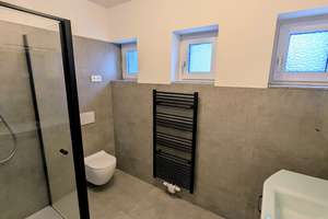 Renovierte Wohnung in guter Lage mit Balkon – weisdorffstr 2, 66115 Burbach, Saarbrücken – Vorschaubild 2