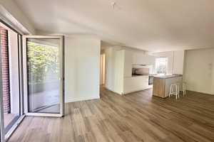 exklusive 2-Zimmer Wohnung mit Einbauküche, Balkon und Fußbodenheizung – Nelkenstraße 30, 42283 Wuppertal – Vorschaubild 4