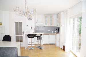 Möblierte 2-Zi.-Whg mit Balkon im beliebten Lehenviertel