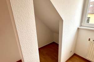 Provisionsfrei - Helle Dachgeschosswohnung | Light-flooded attic apartment – Ebertystraße 42, 10249 Friedrichshain, Berlin – Vorschaubild 12