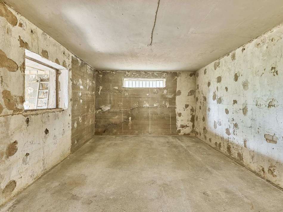 Büro KG