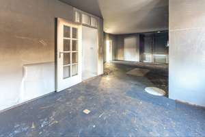 - Voll unterkellertes Einfamilienhaus mit Doppelgarage in Innenstadtlage - – Die vollständige Adresse der Immobilie erhältst du vom Anbieter., 94315 Kernstadt, Straubing – Vorschaubild 11
