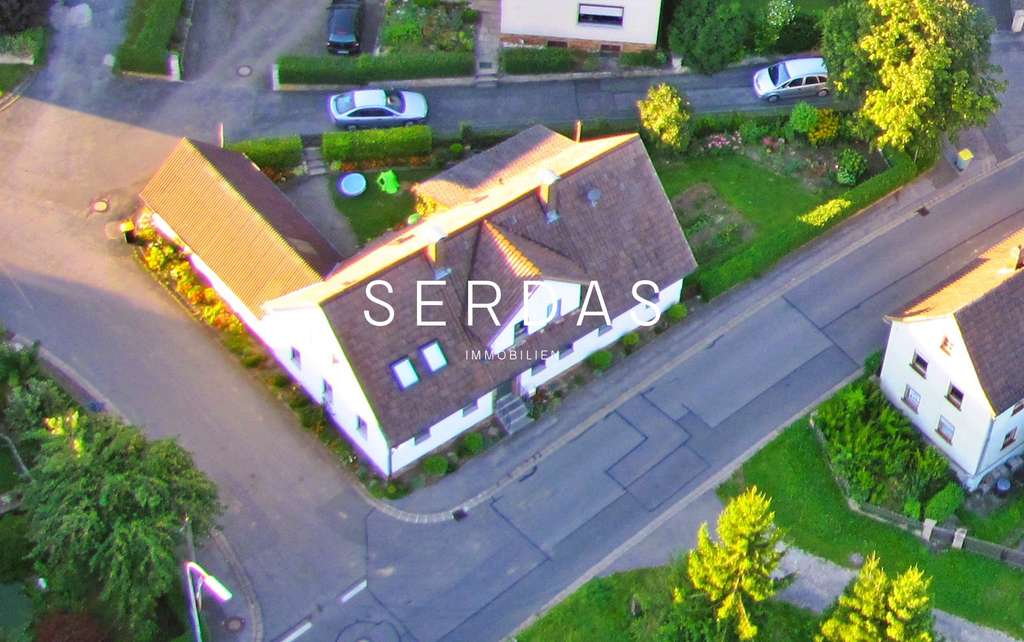 Immobilie in Meeder - Attraktive Kapitalanlage: Vermietetes 1–2 Familienhaus - Bild 0