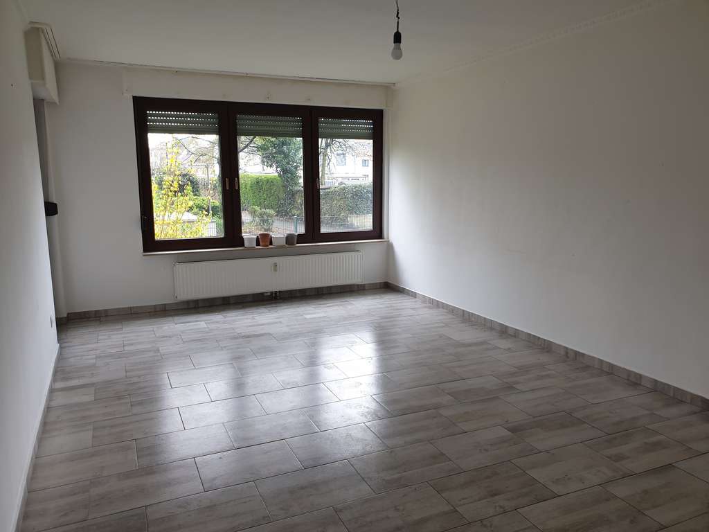 Immobilie in Troisdorf - PROVISIONSFREI !  Schöne bezugsfreie 3-Zi-Wohnung mit Loggia und Tiefgaragenstellplatz - Bild 2