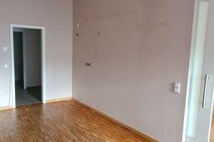***Provisionsfrei vom Eigentümer*** Exklusive 4-Zimmer-Wohnung mit Blick auf den Hauptmarkt in Trier – Die vollständige Adresse der Immobilie erhältst du vom Anbieter., 54290 Mitte/Gartenfeld, Trier – Vorschaubild 10