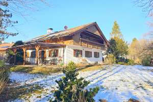 EFH mit 4 Schlafzimmern im OG, ca. 70 qm Wohnen/Essen im EG, Büro und ELW im EG, rund 1.300 qm Grund – Die vollständige Adresse der Immobilie erhältst du vom Anbieter., 82547 Eurasburg – Vorschaubild 1