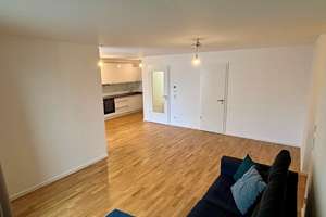 Bezugsfreie 3-Zimmer Wohnung mit hochwertiger EBK, 2 TG Stellplätzen – Hermine-von-Parish-Straße 5, 81245 Neupasing, München – Vorschaubild 6