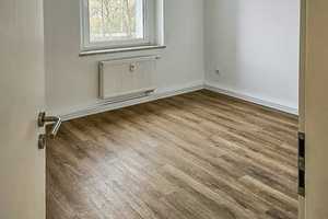 ++ Bezugsfreie 2 Zimmer-Wohnung mit Wintergarten zum Umbau ++ – Leipzig – Vorschaubild 8