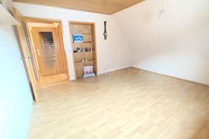 TOP GEDÄMMTES EIN- ZWEIFAMILIENHAUS IN GUTER LAGE! ++ INKL. DOPPELGARAGE UND VIELEM MEHR! ++ – Die vollständige Adresse der Immobilie erhältst du vom Anbieter., 34260 Kaufungen – Vorschaubild 12