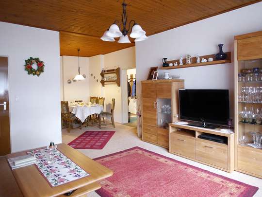 120m² Wohnung inkl. Garten, Terrasse und Garage in einem 2-Familienhaus - Bild 6
