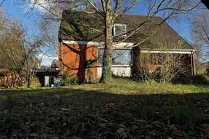 Freistehendes Einfamilienhaus mit Garage und Garten – Krefeld – Vorschaubild 3