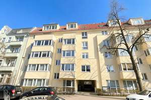 Penthouse der Extraklasse: 3 Zimmer, Balkon, Dachterrasse und privater Stellplatz – Die vollständige Adresse der Immobilie erhältst du vom Anbieter., 12489 Adlershof, Berlin – Vorschaubild 2