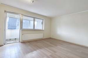 Solider Familientraum in Köln-Rath: Gepflegte DHH auf 157m2, mit 5 Zimmern, Garage und Garten! (... – Die vollständige Adresse der Immobilie erhältst du vom Anbieter., 51107 Rath/Heumar, Köln – Vorschaubild 4