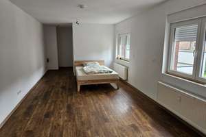 Wohnen mit Charakter: Modernisiertes Apartment in Mönchengladbach-Venn – Mürrigerstraße 10, 41068 Venn, Mönchengladbach – Vorschaubild 3