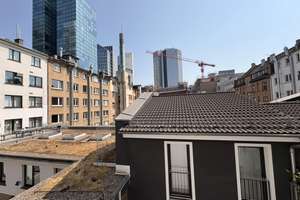 Stilvolle Altbauwohnung mit großem Balkon im Herzen Frankfurts – großzügig, hell und ruhig – 60329 Bahnhofsviertel, Frankfurt am Main – Vorschaubild 14