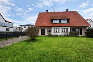 Kleiner Einstiegspreis aber Raum für große Ideen - Doppelhaushälfte in Burgfarrnbach