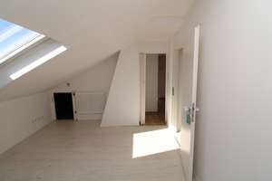 Doppelhaushälfte in gepflegter, ruhiger Wohnlage von Hattingen-Welper. Mit Garage und Garten. – Ludwig-Zamenhof-Straße 11, 45527 Hattingen – Vorschaubild 40