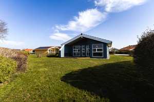 Direkte Deichlage - gepflegtes Ferienhaus für 6 Personen mit Kamin, Sauna, Garten & Parkplatz – Dithmarschen (Kreis) – Vorschaubild 18
